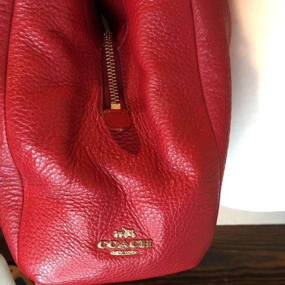 COACH Madison Phoebe Red Lining & Tumbled Red Leather Bag 3 Compartment Interior - Picture 8 of 15